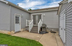 2012 OCEAN LANE, WILLIAMSTOWN, NJ 08094