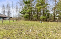 13901 Honor Hwy Highway, Beulah, MI 49617