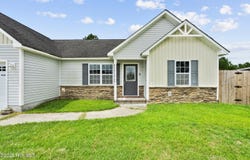 114 Rosemary Avenue, Hubert, NC 28539