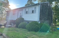 20 Camelia Drive, Cranston, RI 02920