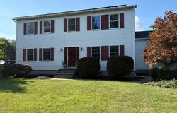 12 N HOCKEY DRIVE, COLUMBUS, NJ 08022