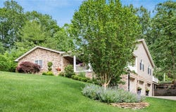 8 Manor Drive, Cambridge, OH 43725