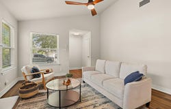 905 Greenbriar Loop, Round Rock, TX 78664