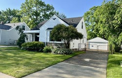 22026 Alger Street, Saint Clair Shores, MI 48080