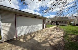 1227 Gorley Street, Uhrichsville, OH 44683