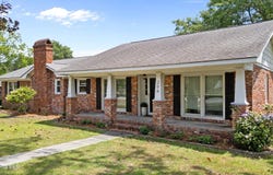 206 Brentwood Court, New Bern, NC 28562