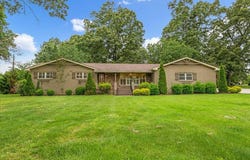 1809 Country Club Dr., Tullahoma, TN 37388