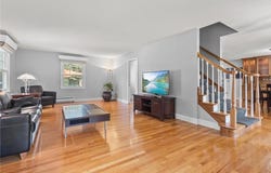 6530 Cortlawn Circle N, Golden Valley, MN 55426