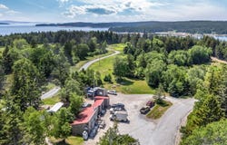 40 North Road, Swans Island, ME 04685