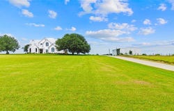 5800 Cedar Hill Road, Brenham, TX 77833
