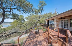 1025 Blue Water DR, Canyon Lake, TX 78133