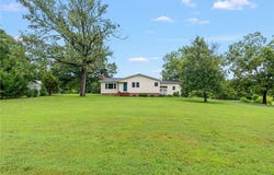 7075 Midway School Road, Thomasville, NC 27360