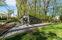 75 River Bend Road, Stratford, CT 06614