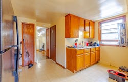 2424 N 48th St, Milwaukee, WI 53210