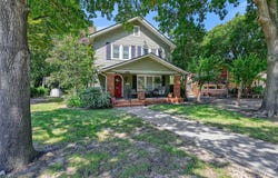 706 N Woods Street, Sherman, TX 75092