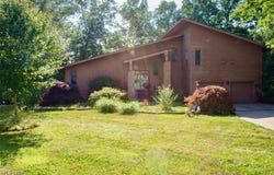 31 Cherokee Drive, Girard, OH 44420