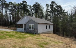 342 Elm Street, New Straitsville, OH 43766