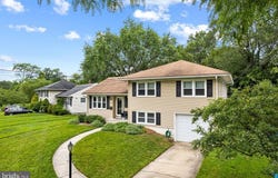 34 KENWOOD DRIVE, CHERRY HILL, NJ 08034