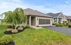 11 Henslow, Lancaster, NY 14086