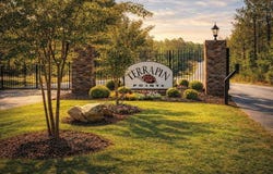 511 Terrapin Pointe Rd, Hodges, SC 29653