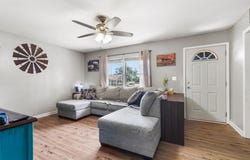800 S Park Avenue, Oak Grove, MO 64075