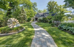 1 Beechwood Terrace, Matawan, NJ 07747