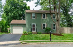 65 Jeri Lynn Circle, Warwick, RI 02886