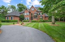 821 Covington Grove Boulevard, Bowling Green, KY 42104