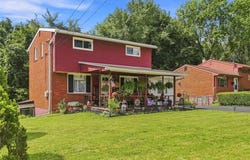 576 Firethorne Dr, Monroeville, PA 15146