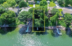 3026 Center Lake Drive, Spirit Lake, IA 51360
