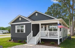121 1ST STREET, COLONIAL BEACH, VA 22443