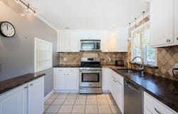 9 Marilyn Road, Bourne, MA 02532