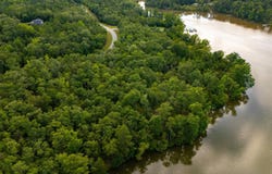 329 Terrapin Pointe Drive, Hodges, SC 29653