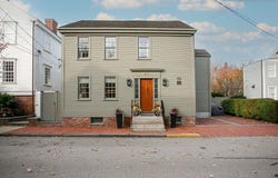 41 Elm Street, Newport, RI 02840
