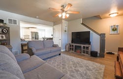 551 E WALNUT GLEN DR, Springville, UT 84663