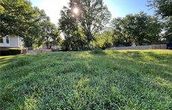 7411 Englewood Lane, Raytown, MO 64133