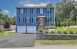 29 Graves Avenue, North Smithfield, RI 02896