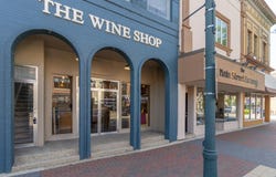 305 Main Street, Cedar Falls, IA 50613