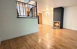 547 N HAYDEN BAY Dr, Portland, OR 97217
