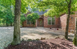 4 Pintuerero Way, Hot Springs Village, AR 71909