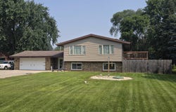 2307 E Lorena Drive, Beloit, WI 53511
