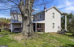 1264 TEARCOAT Road, AUGUSTA, WV 26704