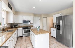 11 TWINLEAF CT, COCKEYSVILLE, MD 21030