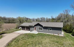 39752 233rd St, Woonsocket, SD 57385