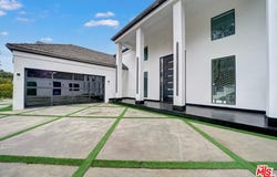 12066 Summit Cir, Beverly Hills, CA 90210