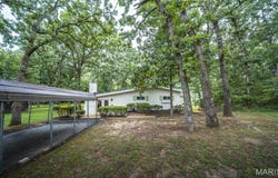 805 Cochise Ih Drive, Cuba, MO 65453