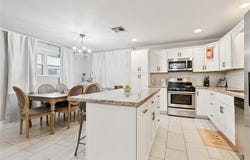 917 ELLEN ST, Gretna, LA 70056