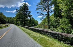 5253 NC 226 S Highway, Little Switzerland, NC 28752