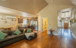 4837 SWEGLE RD, Salem, OR 97301