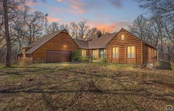 12448 82nd St, Oskaloosa, KS 66066